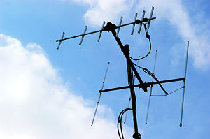 H-Hentennas for Satellite Communications