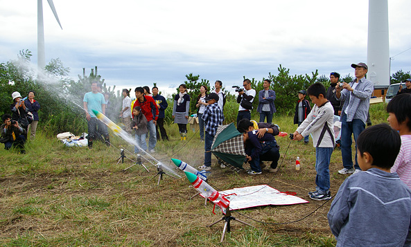 手作り水ロケット競技会(能代市主催)