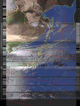 自宅にて 5エレHヘンテナと VX-8で受信してみた NOAA-15の画像(縮小)。