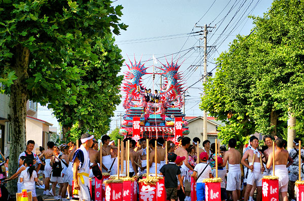 冨若・・今年は当番丁。ただいま休憩中。